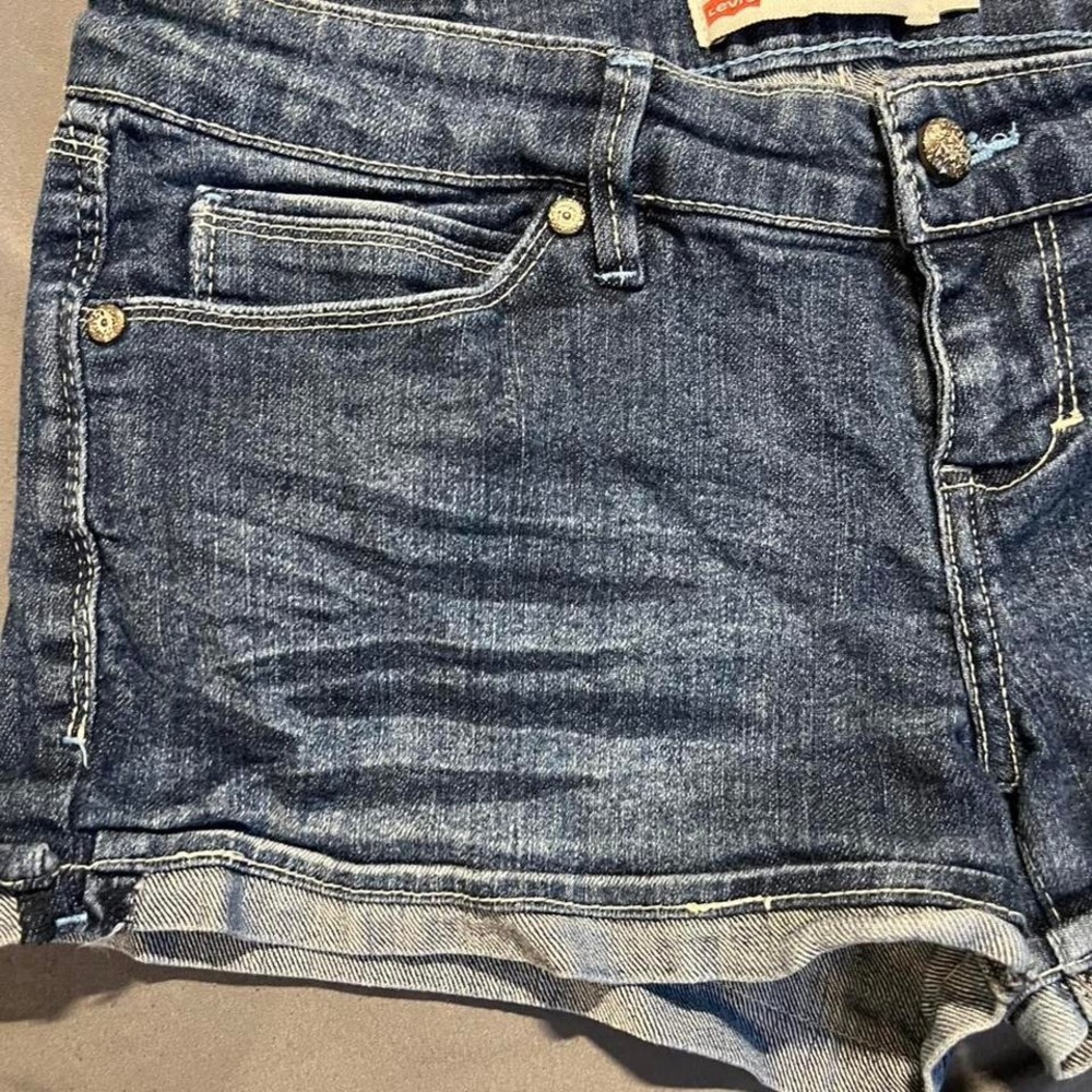 Levi's navy denim shorts Size 9 - Picture 3 of 8